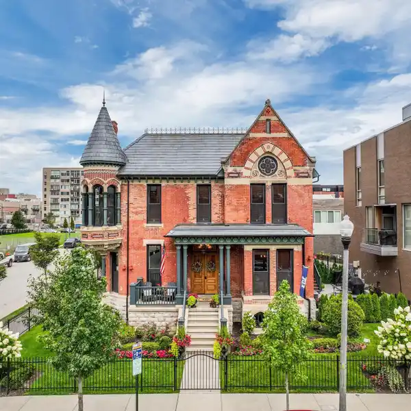 THE RANSOM GILLIS HOUSE