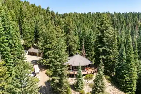 Tranquil and Pristine Mountain Oasis