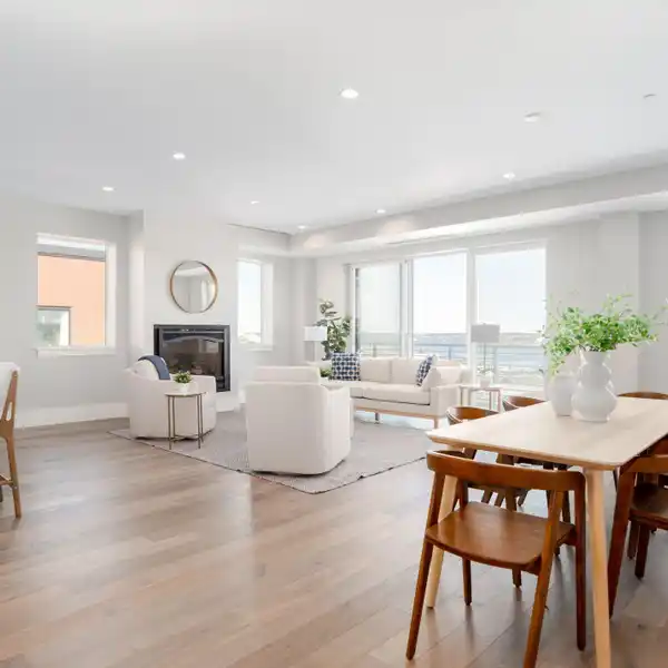 HOBSON'S LANDING LUXURY PENTHOUSE