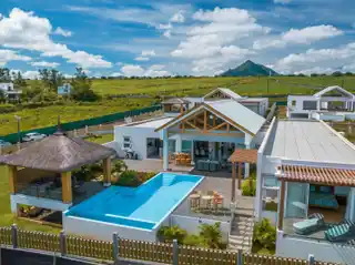 New Home with Unparalleled Tranquility and Convenience