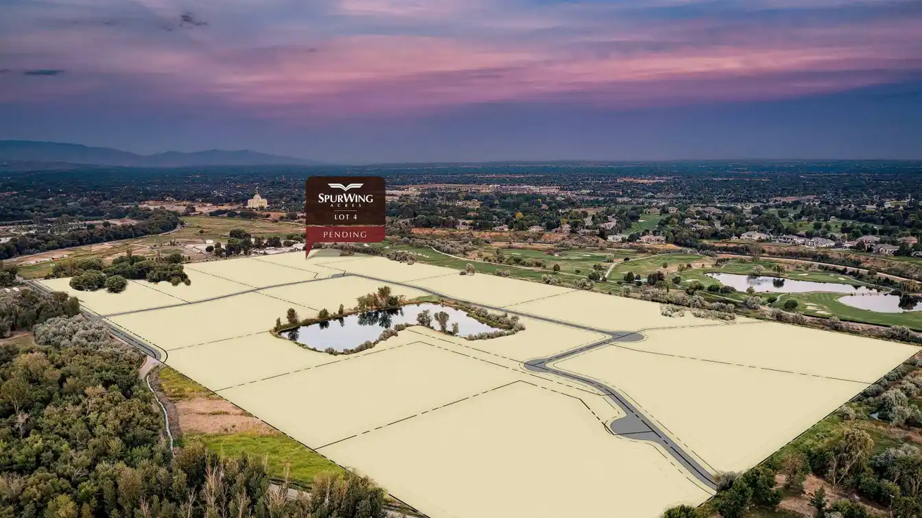Exclusive Property in a Large Acreage Community