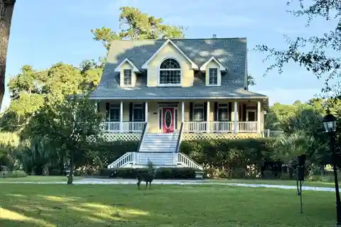 Pondfront Paradise Minutes from Edisto Beach
