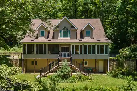 Nearly 60-Acre Mountain Paradise