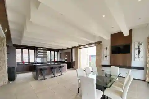 Spacious Family Retreat with Private Elevator