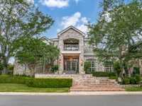 LUXURIOUS LIVING IN THE DOMINION